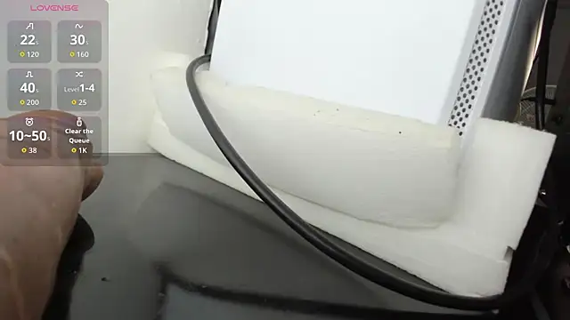 Snapshot of blue_wxw chatting on 12/14/25, 03:01 blue wxw online show from 12/14/25, 03:01