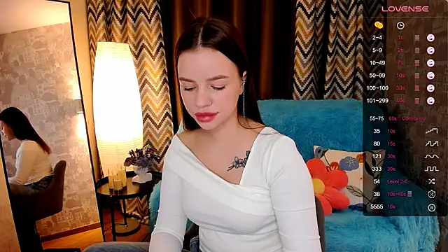 Snapshot of marydreams_ chatting on 11/17/25, 02:39 marydreams online show from 11/17/25, 02:39