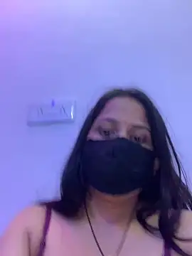 Snapshot of misharani00 chatting on 10/14/25, 01:45 misharani00 online show from 10/14/25, 01:45