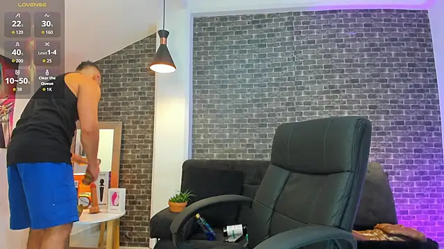 Snapshot of connorsmiith chatting on 09/28/25, 12:38 connorsmiith online show from 09/28/25, 12:38