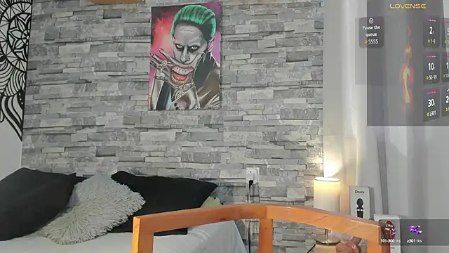 Snapshot of connorsmiith chatting on 10/22/25, 12:38 connorsmiith online show from 10/22/25, 12:38