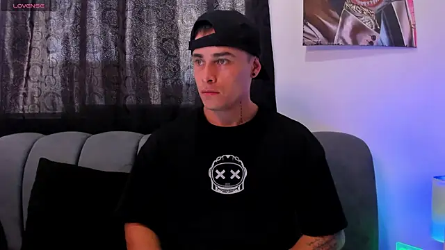 Snapshot of connorsmiith chatting on 11/07/25, 09:48 connorsmiith online show from 11/07/25, 09:48