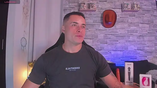 Snapshot of connorsmiith chatting on 11/13/25, 08:41 connorsmiith online show from 11/13/25, 08:41