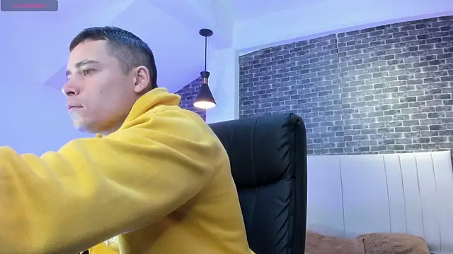 Snapshot of connorsmiith chatting on 02/18/26, 11:06 connorsmiith online show from 02/18/26, 11:06