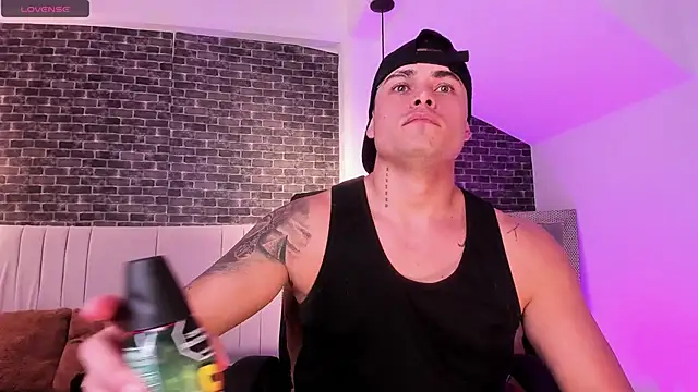 Snapshot of connorsmiith chatting on 02/27/26, 07:47 connorsmiith online show from 02/27/26, 07:47