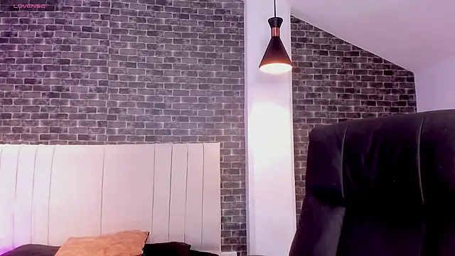 connorsmiith online show from 03/25/26, 02:45