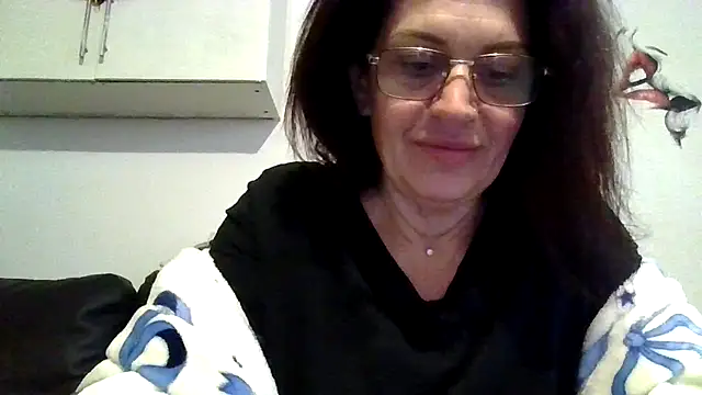 RubyyRosee online show from 04/21/26, 05:47