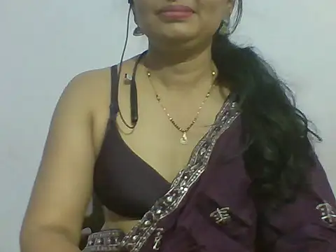 Snapshot of Marathi_q4een01 chatting on 06/12/26, 04:33 Marathi q4een01 online show from 06/12/26, 04:33