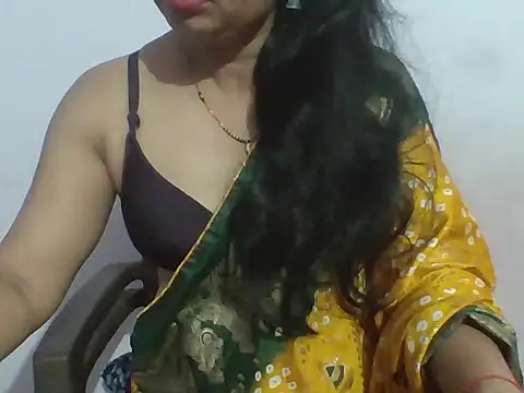 Snapshot of Marathi_q4een01 chatting on 06/17/26, 03:20 Marathi q4een01 online show from 06/17/26, 03:20