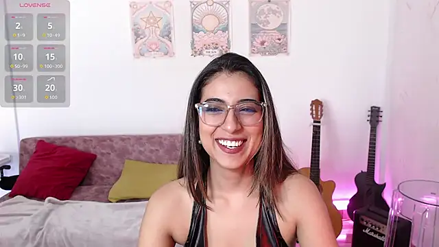 Susanahendrix online show from 11/16/25, 06:24