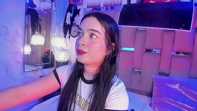 KateLee online show from 10/24/25, 04:20