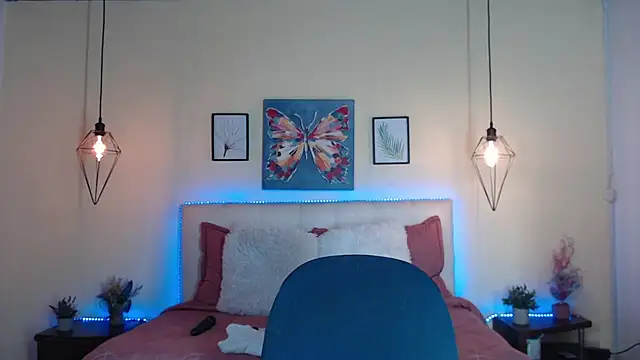 Megan 05  online show from 07/10/26, 07:27