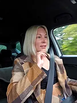 Sunny-Sin online show from 09/29/25, 08:19