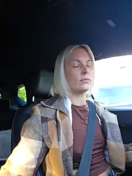 Sunny-Sin online show from 10/01/25, 08:42