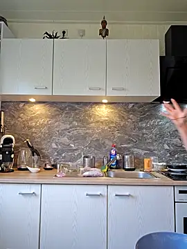 Sunny-Sin online show from 10/02/25, 02:35