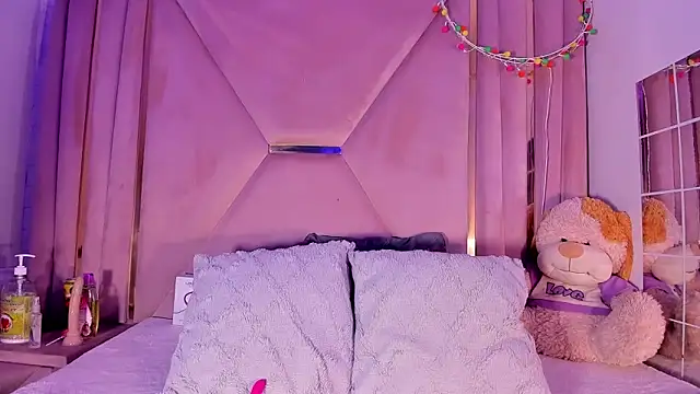 jazmin waked online show from 03/19/26, 04:05