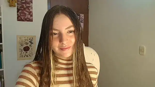 velvet  moon online show from 01/05/26, 09:07