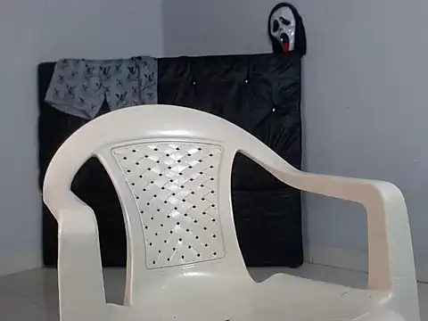 Snapshot of masterbrave420 chatting on 12/02/25, 02:06 masterbrave420 online show from 12/02/25, 02:06