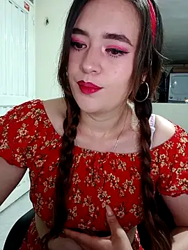 Snapshot of miss_berlyn chatting on 10/23/25, 01:49 miss berlyn online show from 10/23/25, 01:49