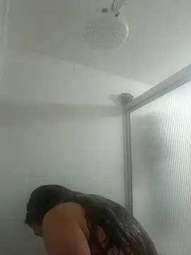 Snapshot of miss_berlyn chatting on 11/12/25, 02:45 miss berlyn online show from 11/12/25, 02:45