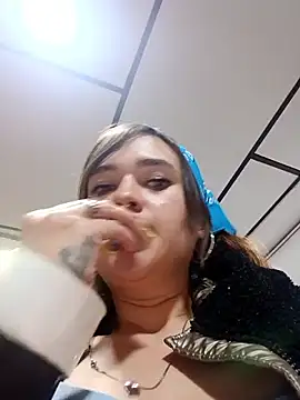 Snapshot of miss_berlyn chatting on 11/29/25, 03:31 miss berlyn online show from 11/29/25, 03:31