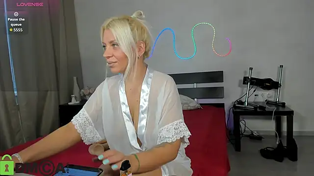 Stasy Traiin online show from 09/23/25, 01:08