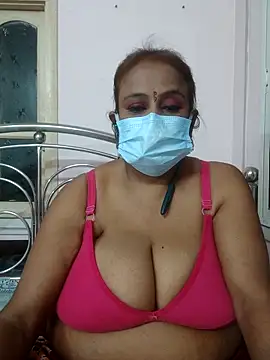 Snapshot of Barna_Love chatting on 11/02/25, 06:10 Barna Love online show from 11/02/25, 06:10