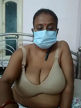 Snapshot of Barna_Love chatting on 11/14/25, 05:33 Barna Love online show from 11/14/25, 05:33