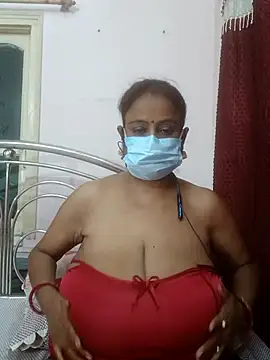 Snapshot of Barna_Love chatting on 06/01/26, 01:13 Barna Love online show from 06/01/26, 01:13