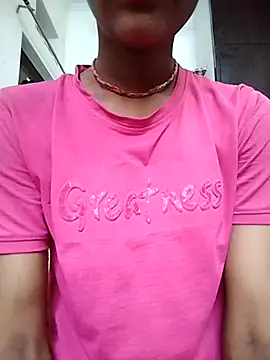 Snapshot of Naina_04 chatting on 09/13/25, 03:28 Naina 04 online show from 09/13/25, 03:28