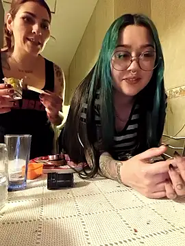 xjuanaxmaldadxxx online show from 09/19/25, 12:23