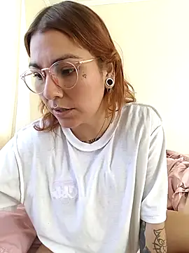 xjuanaxmaldadxxx online show from 11/29/25, 12:30