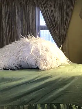 Snapshot of KINKYBOOTI22 chatting on 03/26/26, 04:12 KINKYBOOTI22 online show from 03/26/26, 04:12