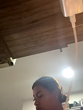 Snapshot of AmberMoss1 chatting on 10/02/25, 11:06 AmberMoss1 online show from 10/02/25, 11:06