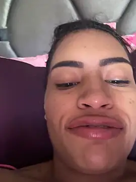 AmberMoss1 online show from 04/12/26, 05:18