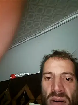 Snapshot of Johan199118 chatting on 11/22/25, 09:03 Johan199118 online show from 11/22/25, 09:03