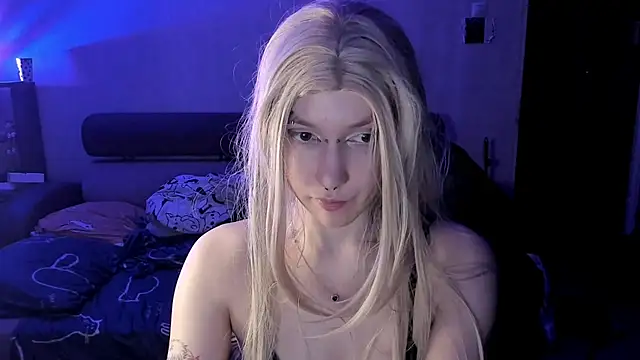 Snapshot of Akira-ivy chatting on 03/03/26, 06:58 Akira-ivy online show from 03/03/26, 06:58