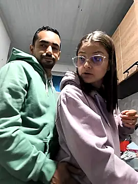 stivenlujan69 online show from 11/21/25, 01:15