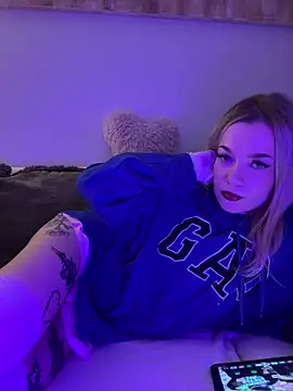 marnemzavar444 online show from 11/08/25, 09:13