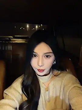 za-02605 online show from 11/17/25, 02:34