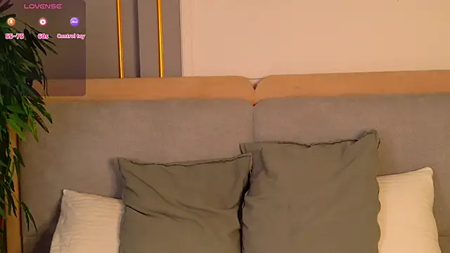 AdoraCortes online show from 04/08/26, 05:07