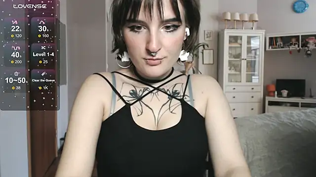 Snapshot of rubby_hanna chatting on 10/24/25, 12:01 rubby hanna online show from 10/24/25, 12:01