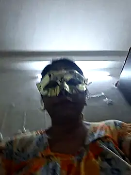 Snapshot of SIMIHOT chatting on 05/21/26, 03:41 SIMIHOT online show from 05/21/26, 03:41