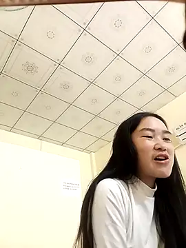 Snapshot of besa4 chatting on 11/27/25, 03:41 besa4 online show from 11/27/25, 03:41