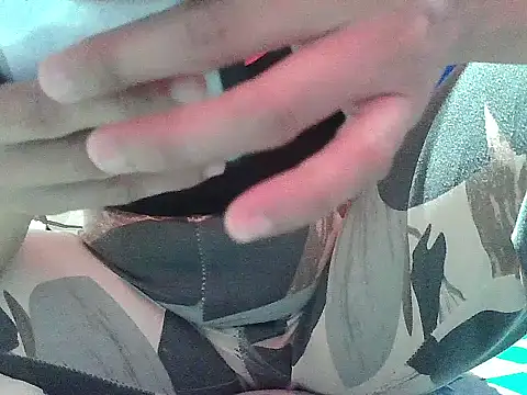 Ayiesha online show from 09/13/25, 03:23