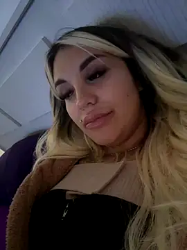 Snapshot of Princess-Jasmine07 chatting on 10/21/25, 12:28 Princess-Jasmine07 online show from 10/21/25, 12:28