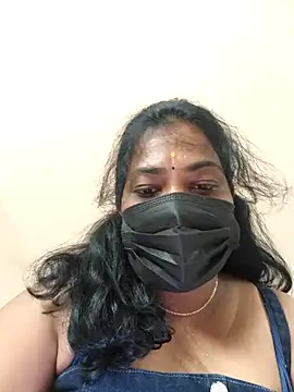 Snapshot of Tamil_Mithra chatting on 10/26/25, 05:41 Tamil Mithra online show from 10/26/25, 05:41