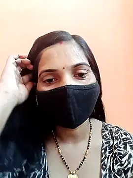 Snapshot of Payal-001 chatting on 10/17/25, 07:22 Payal-001 online show from 10/17/25, 07:22