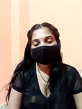 Snapshot of Payal-001 chatting on 10/22/25, 01:33 Payal-001 online show from 10/22/25, 01:33