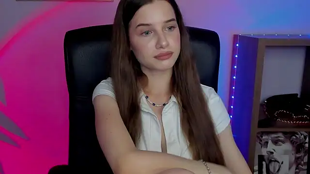 LuxMaya online show from 10/01/25, 07:14